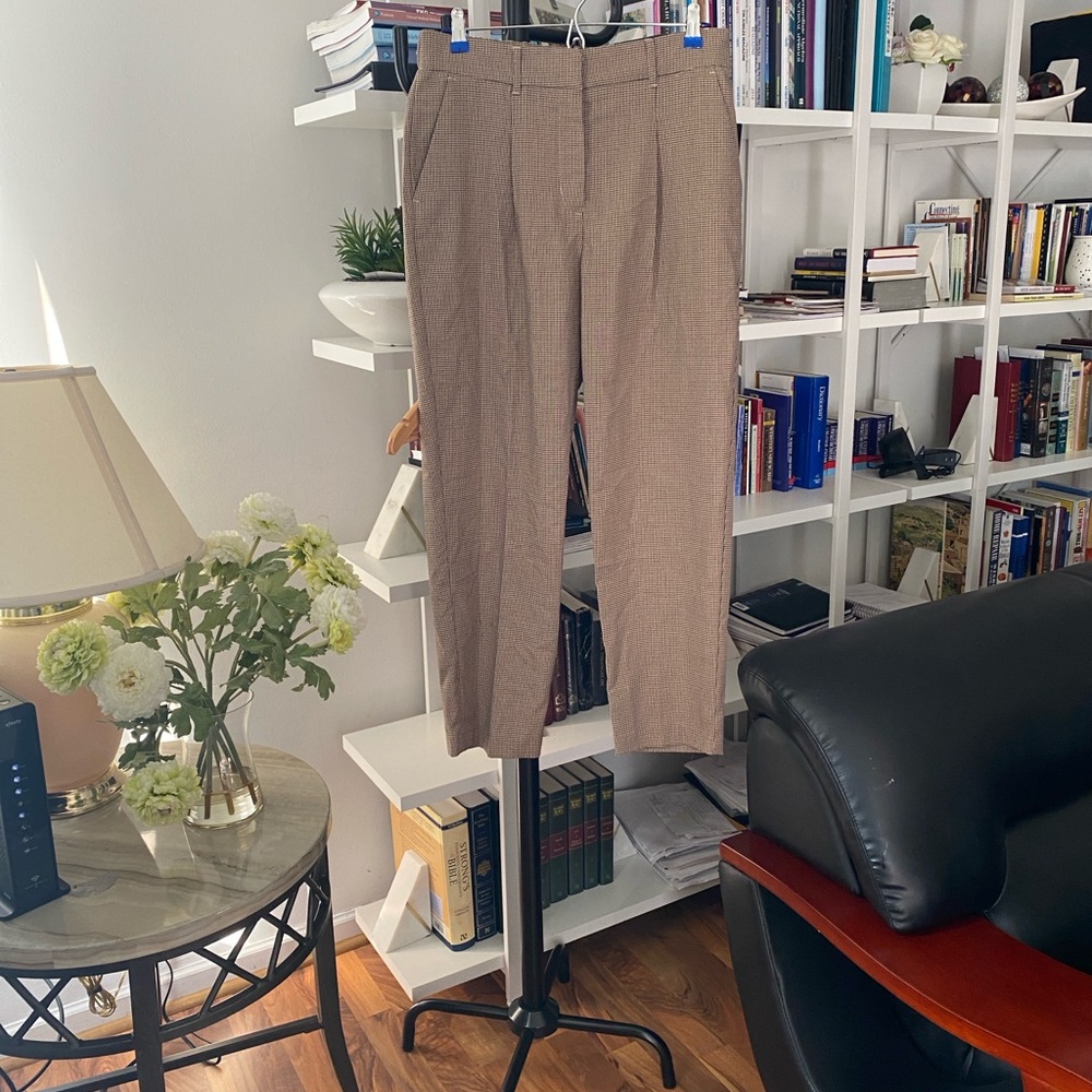 NWT Leighton Ankle Length Pants Women’s Size 11, See Pictures.